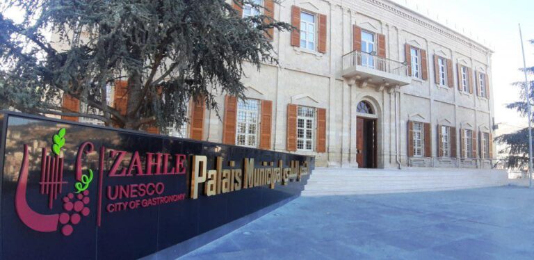 بلدية زحلة تُعلن عن معرض قرية الميلاد وتُحدد مهلة تقديم طلبات الاشتراك… إليكم التفاصيل