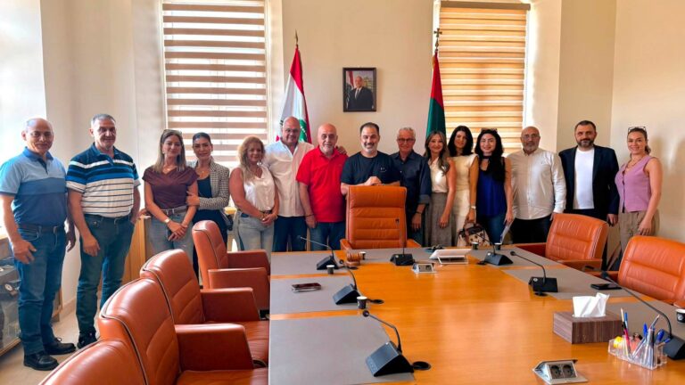 بلدية زحلة تبحث مع وفد من Zahle Diaspora آفاق التعاون وتعزيز التواصل مع الانتشار